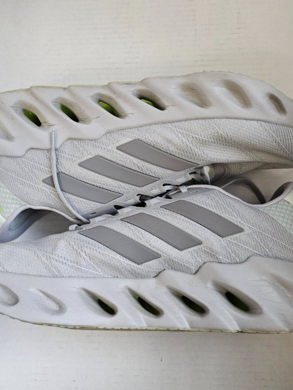 Adidas Switch FWD - Picture 2 of 7